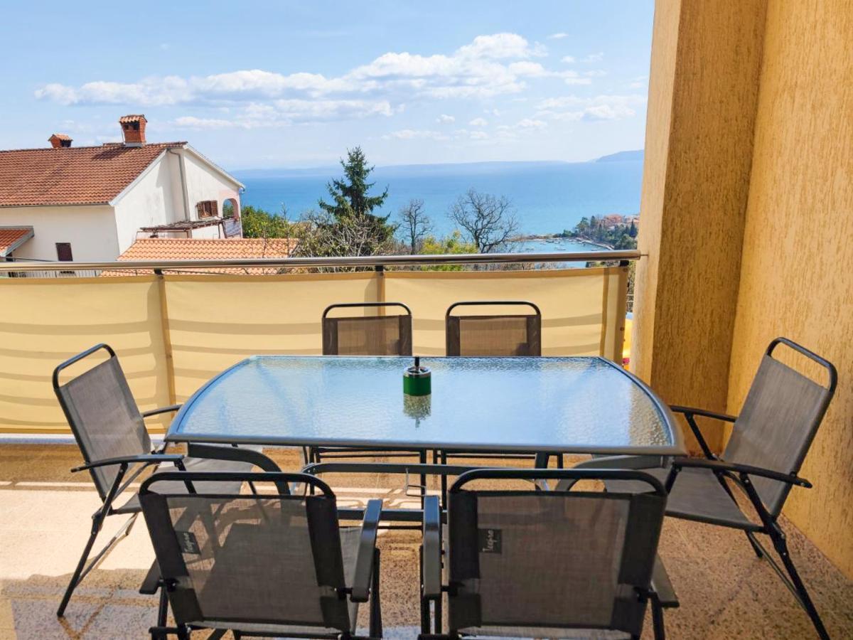Seaview Apartment Lea Ичичи Экстерьер фото